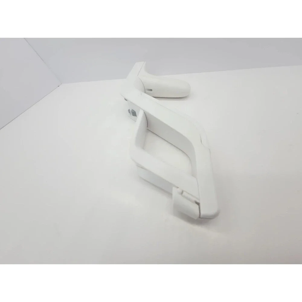 Nintendo Wii Controller 5 Piece Set: Controllers, Zapper, and Nunchuks